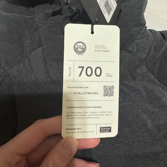 NWT Mountain Hardware stretch down half zip jacket - Picture 5 of 6